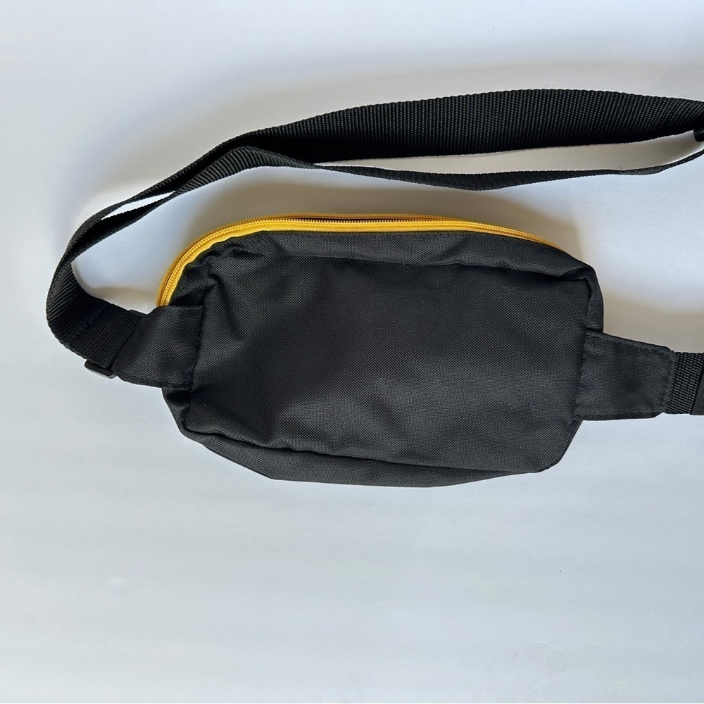 Disney’s The Lion King Broadway Musical Crossbody Bag - Picture 3 of 8